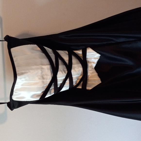 Jessica McClintock Tuxedo Dress - Picture 2 of 2